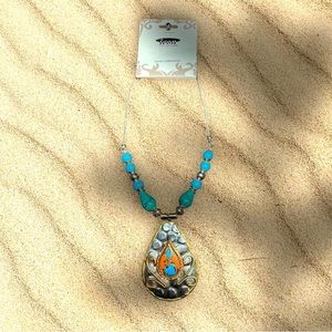 Western stone pendant teardrop necklace with turquoise/blue stones